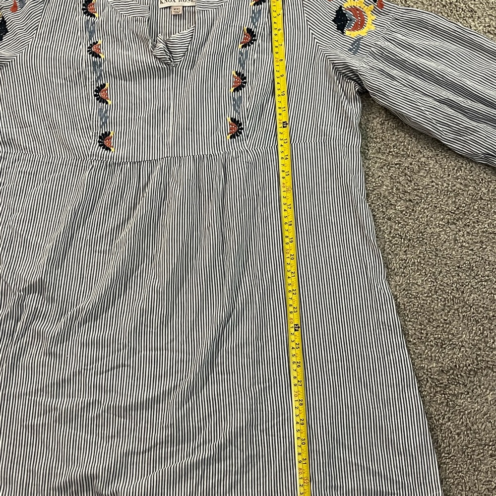 Woman blouses - Picture 13 of 14